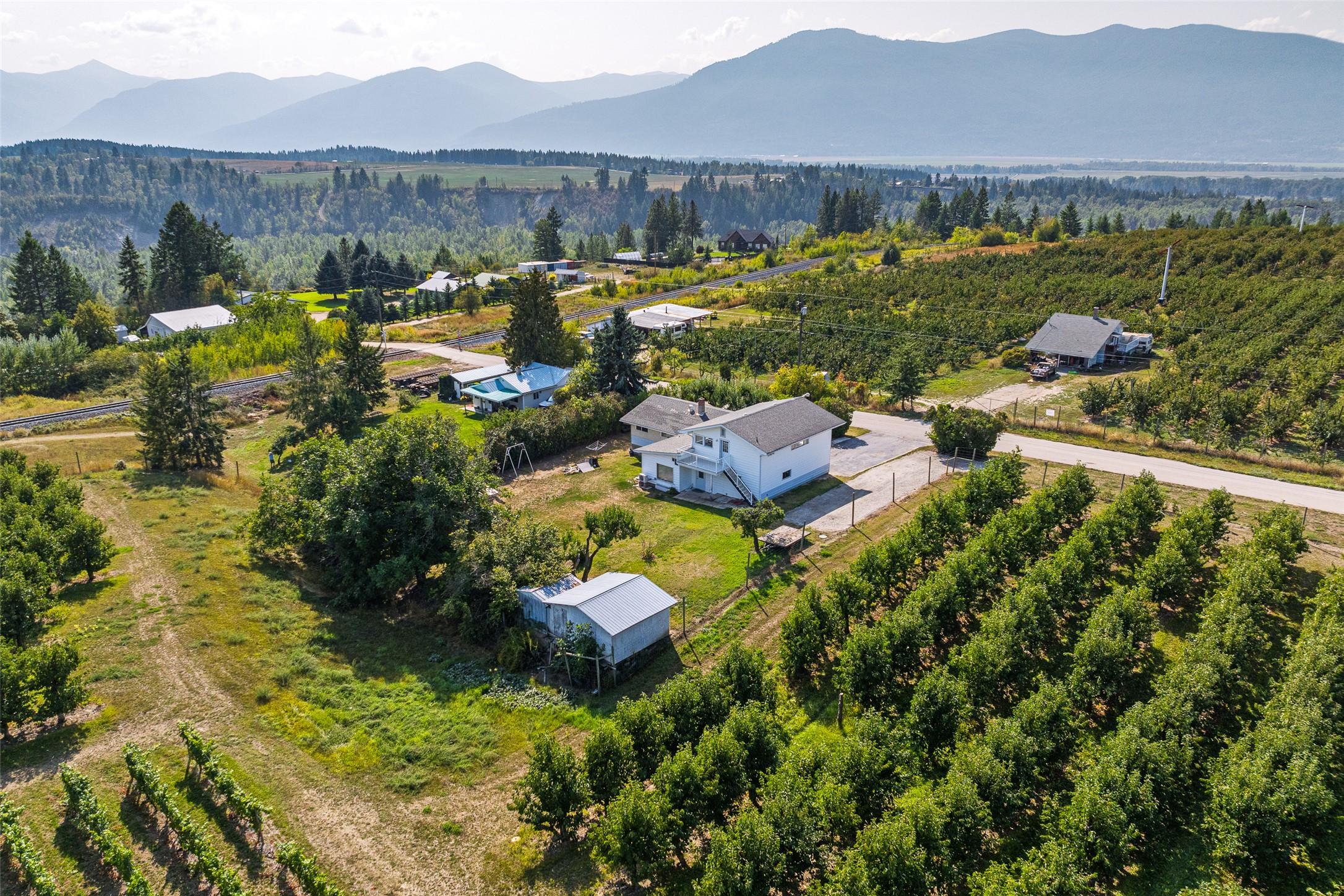 1220 25Th Avenue, Creston, BC - Outdoor With View