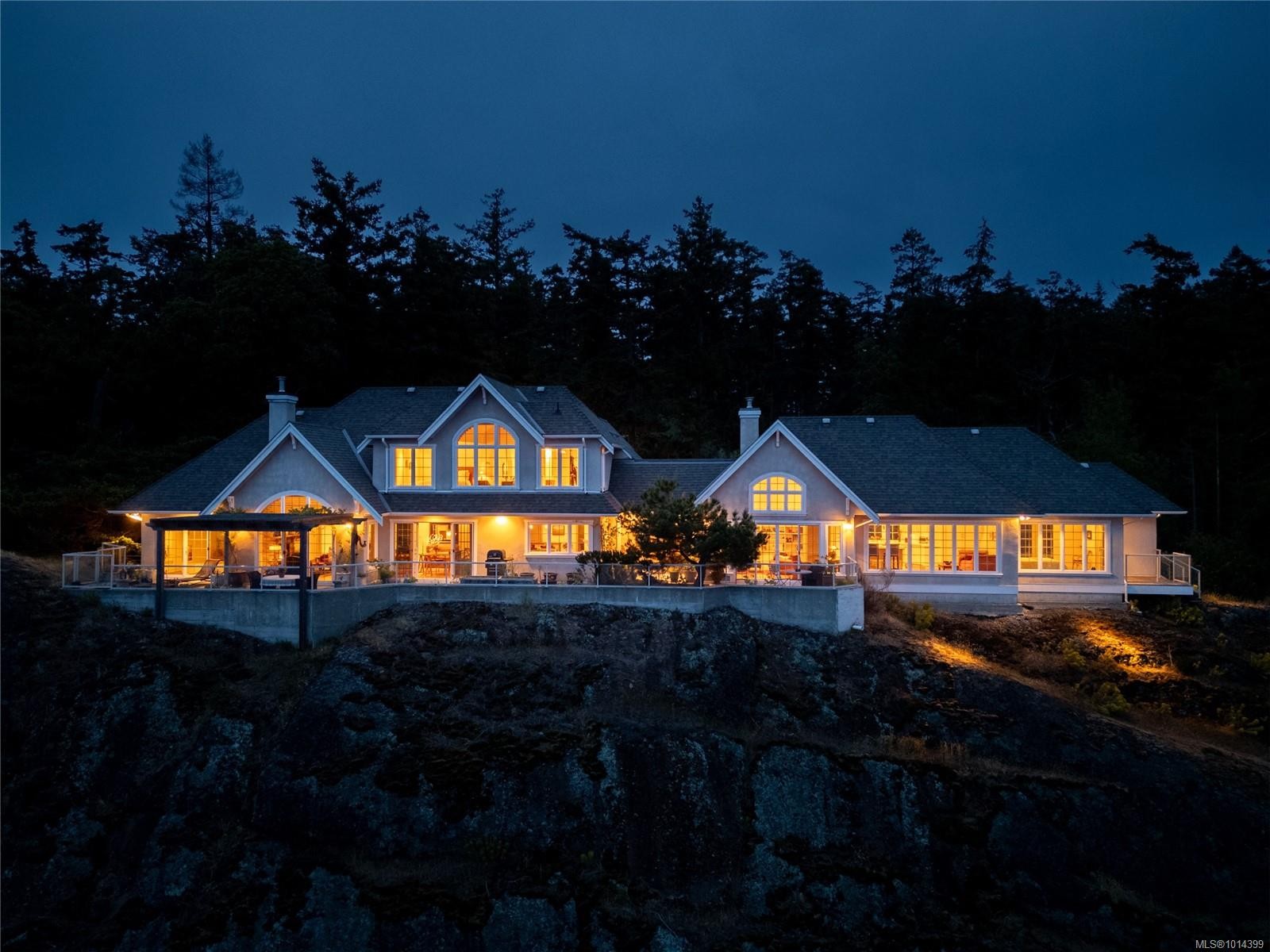 5919 Pirates Rd, Pender Island, BC
