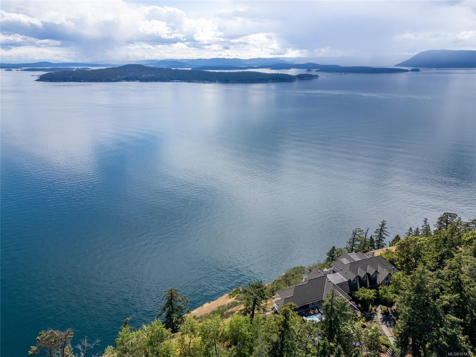 5919 Pirates Rd, Pender Island, BC