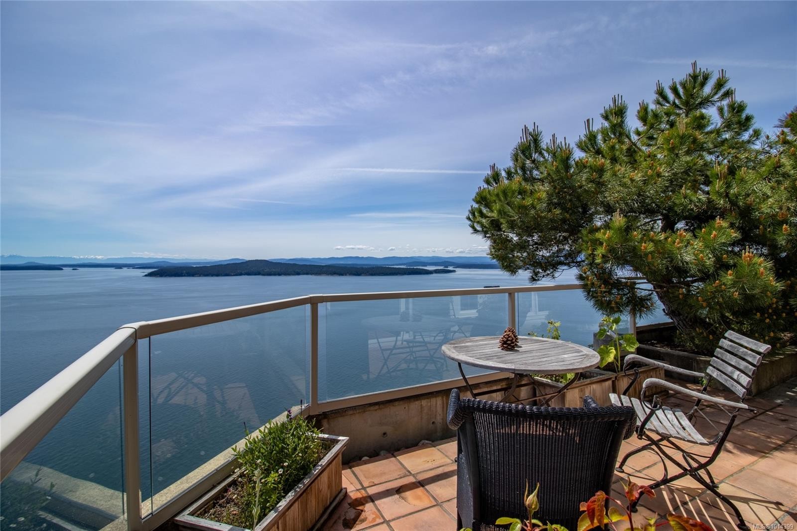 5919 Pirates Rd, Pender Island, BC