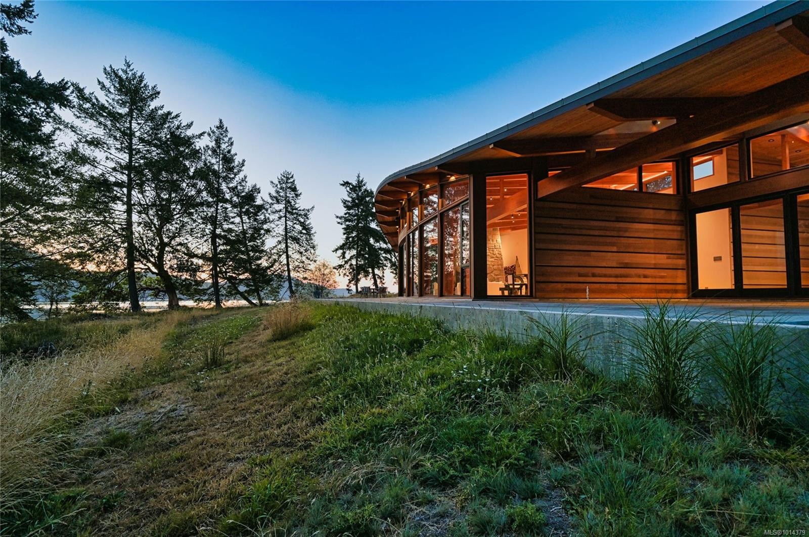 3200 Clam Bay Rd, Pender Island, BC