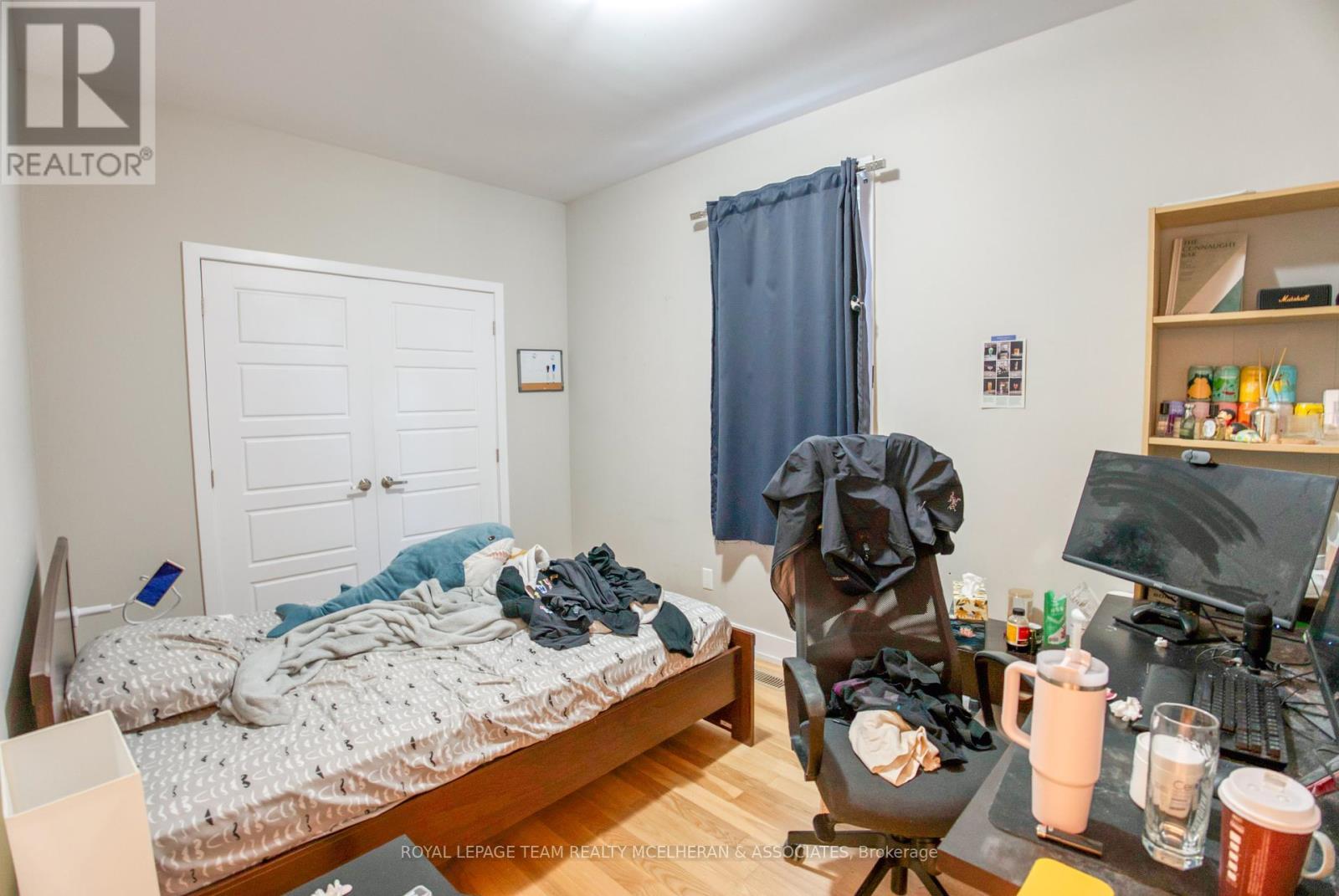 1055 Secord Avenue, Ottawa, ON - Indoor Photo Showing Bedroom