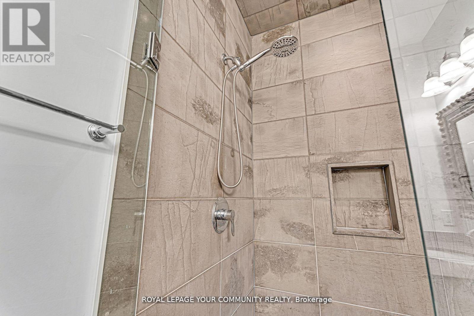 49 Lavender Valley Road, King, ON - Photo Showing Bathroom