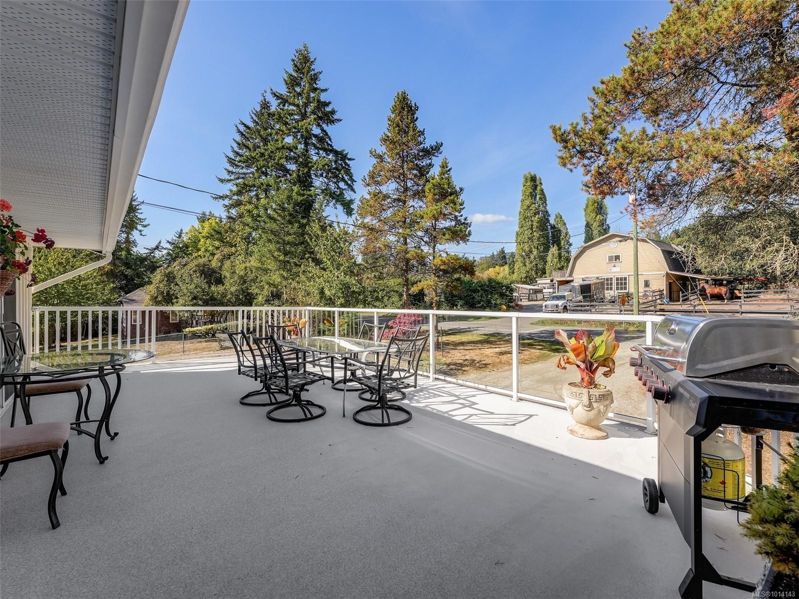 1021 Tatlow Rd, North Saanich, BC