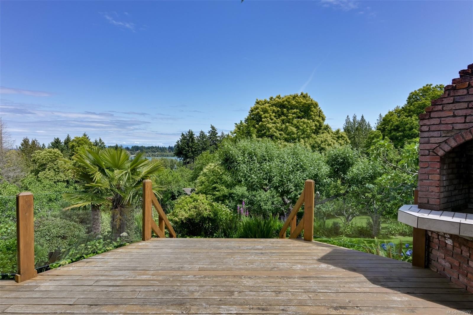 5489 Forest Hill Rd, Saanich, BC