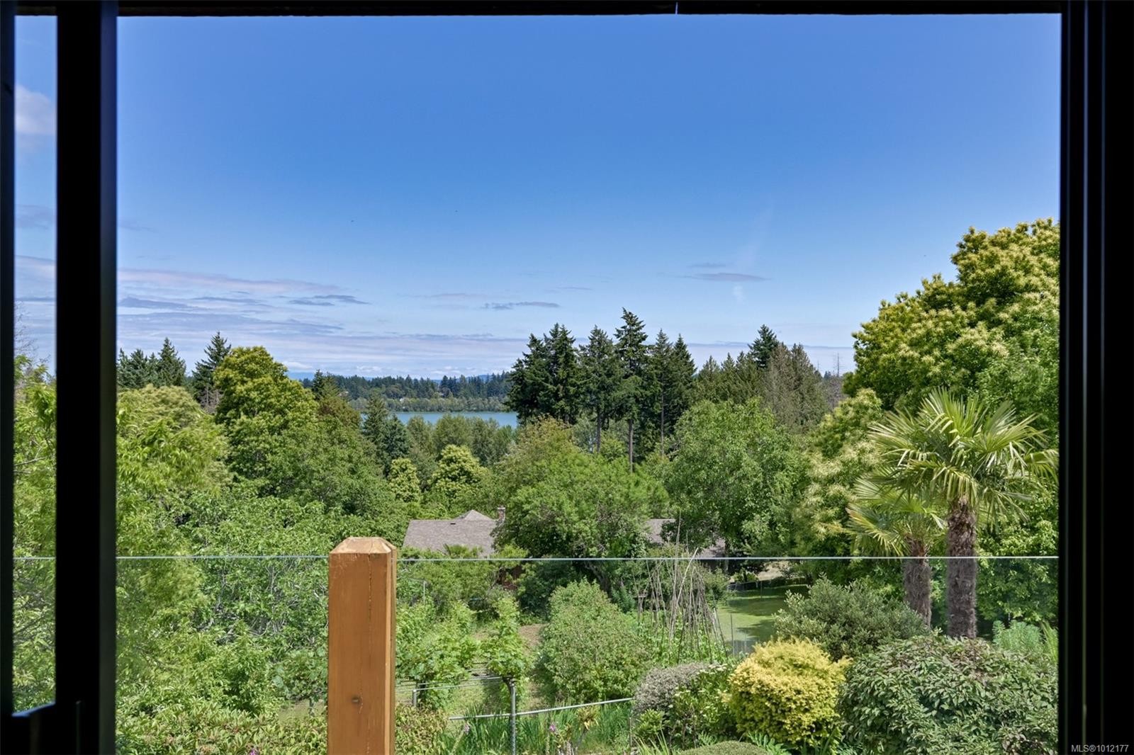 5489 Forest Hill Rd, Saanich, BC