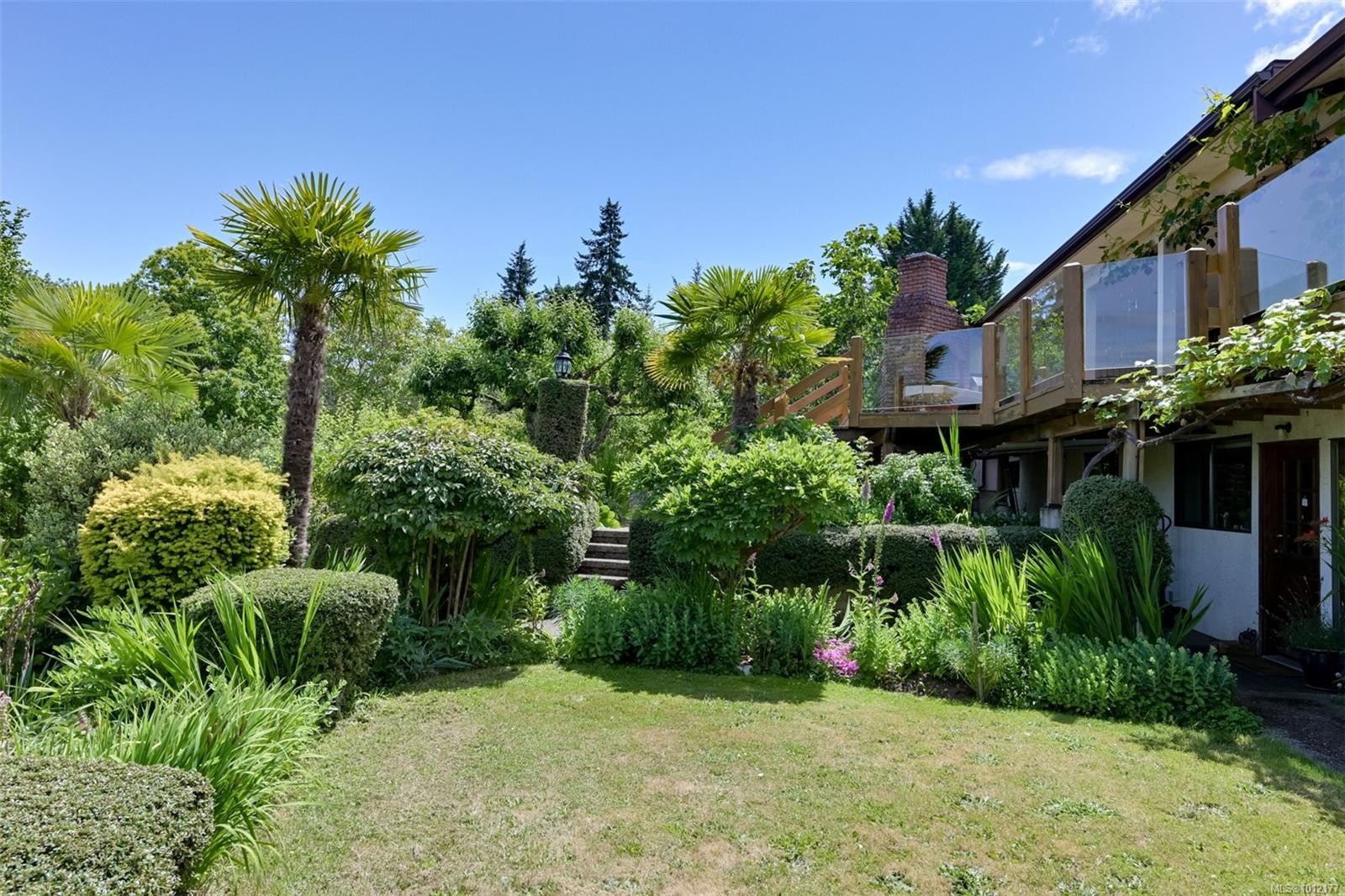 5489 Forest Hill Rd, Saanich, BC