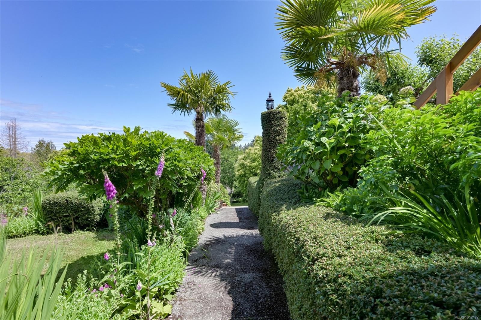 5489 Forest Hill Rd, Saanich, BC