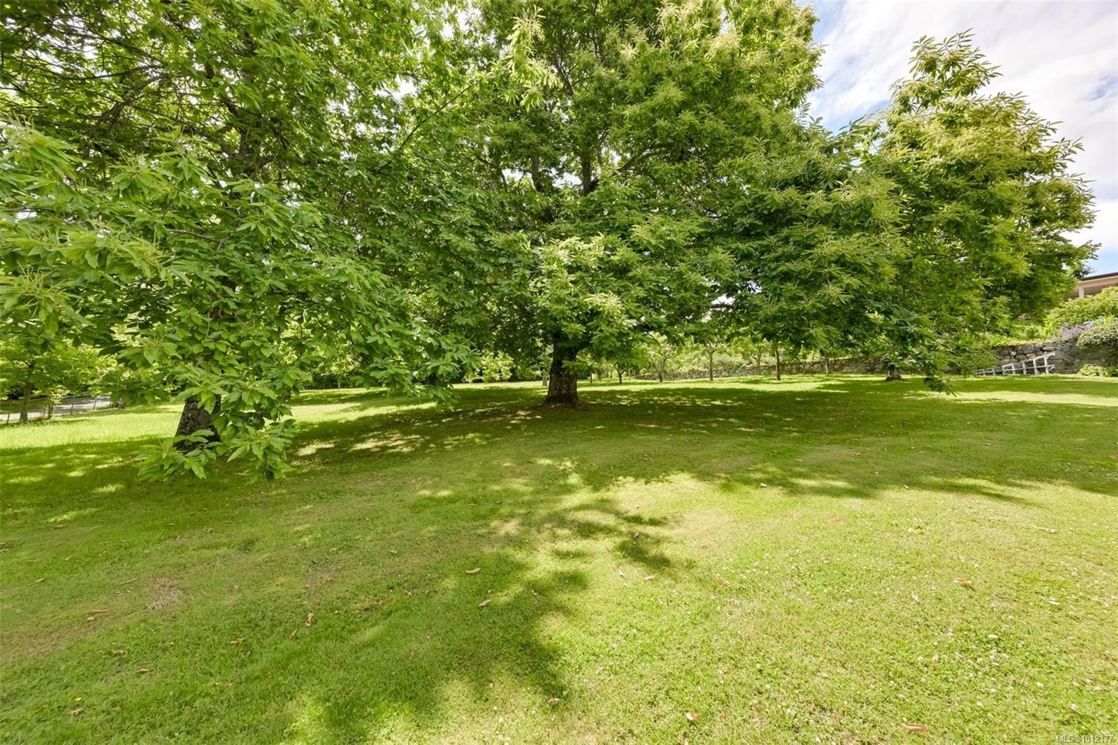 5489 Forest Hill Rd, Saanich, BC