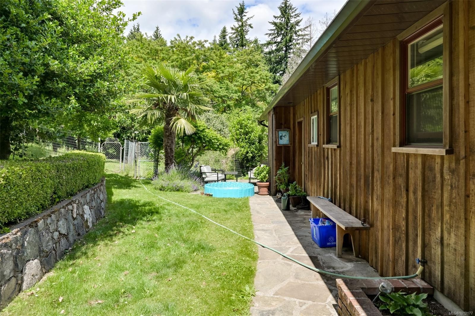 5489 Forest Hill Rd, Saanich, BC