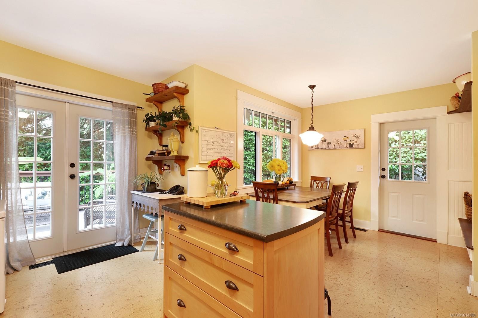 185 Duncan Ave, Courtenay, BC