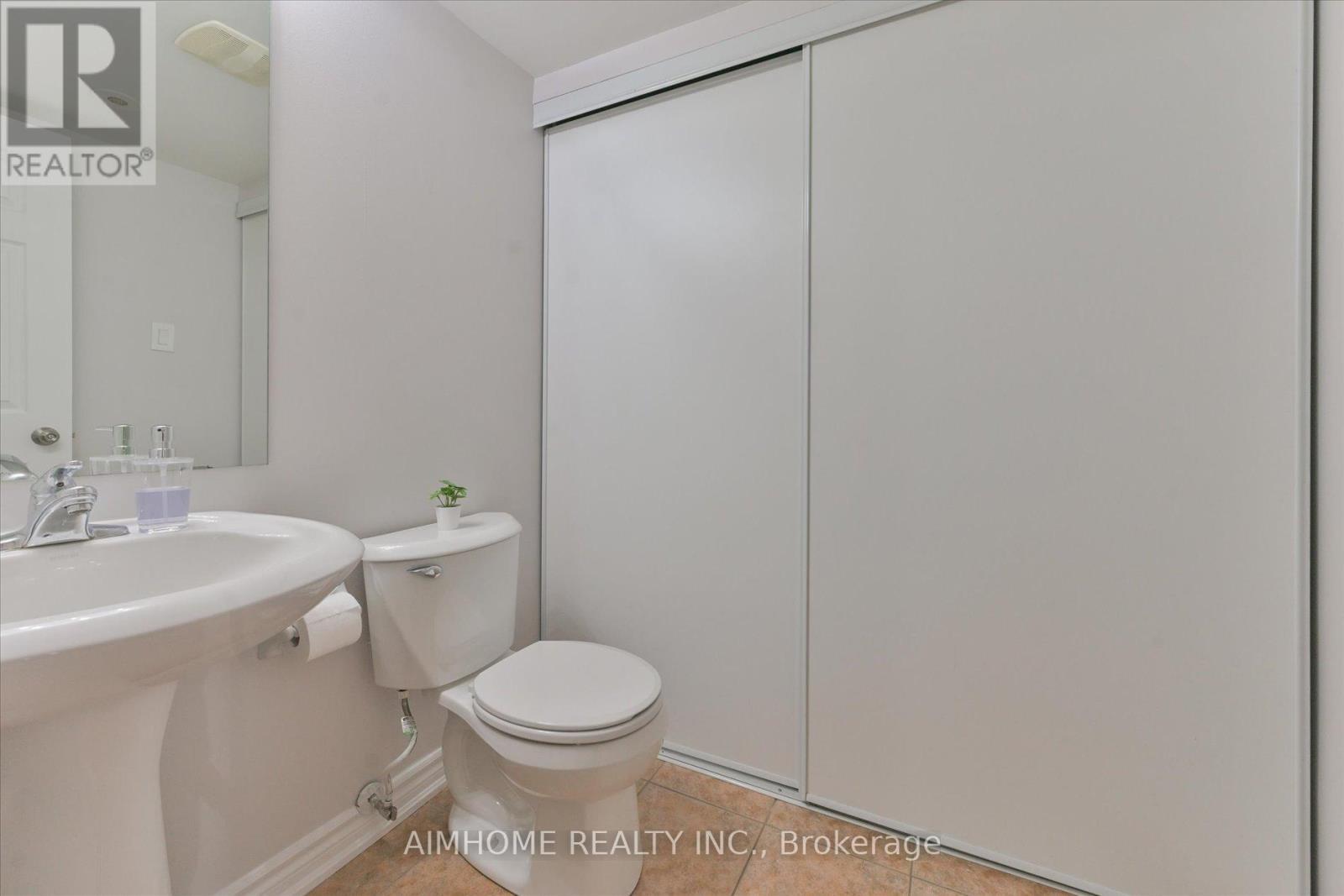 1036 - 55 George Appleton Way, Toronto, ON - Indoor Photo Showing Bathroom