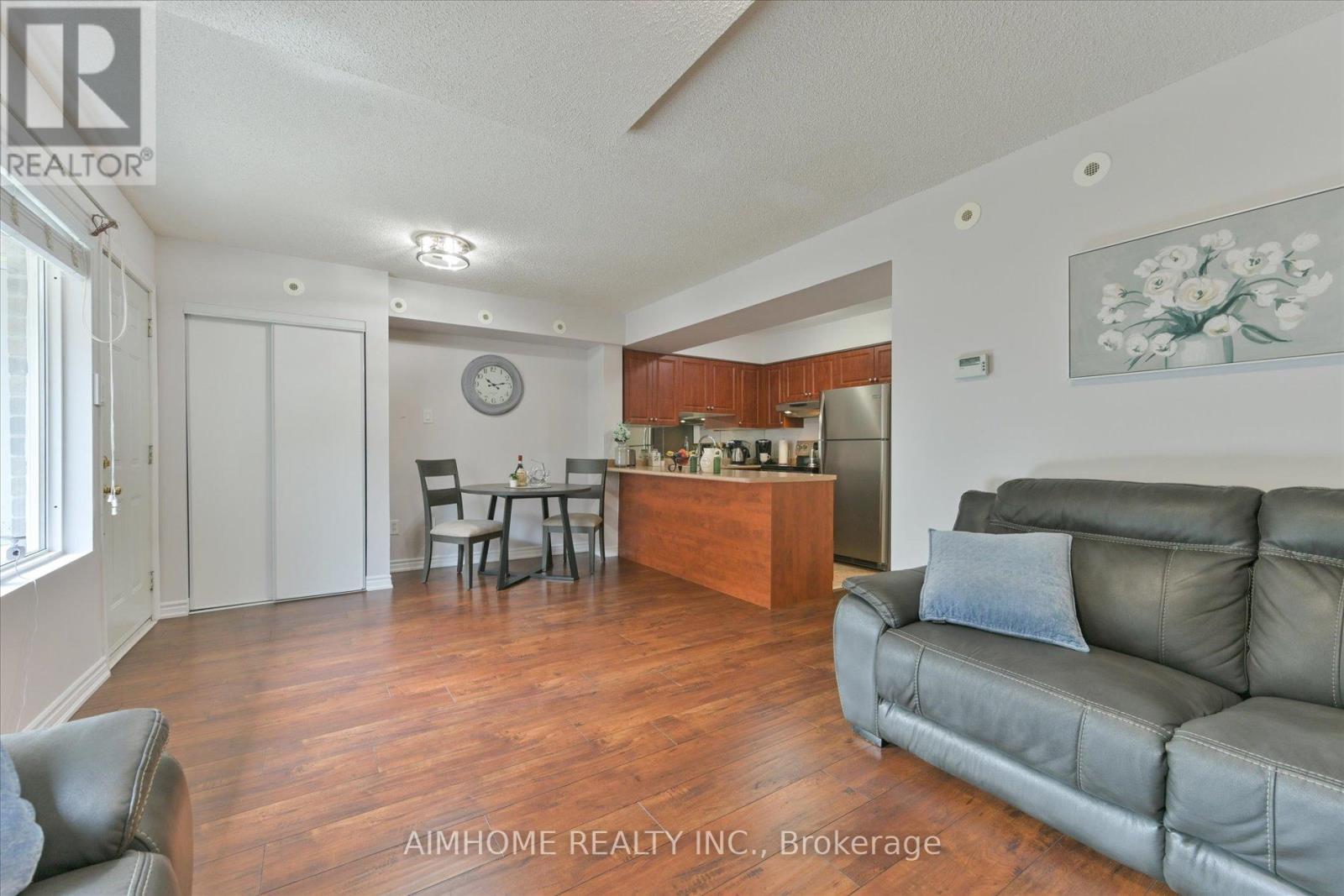 1036 - 55 George Appleton Way, Toronto, ON - Indoor Photo Showing Living Room