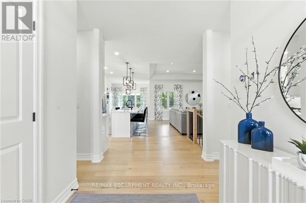 270 Charles Street, Norfolk, ON - Indoor Photo Showing Other Room