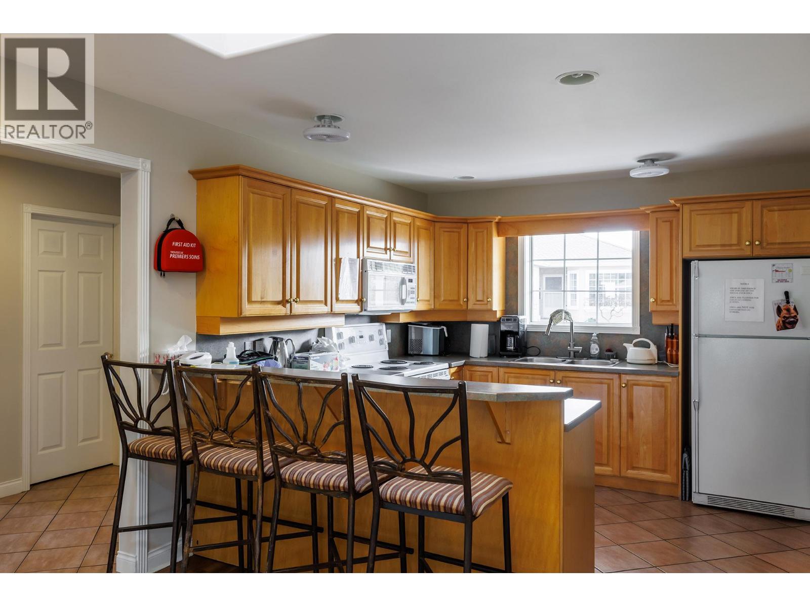 2250 Louie Drive Unit# 37, Westbank, BC - Indoor Photo Showing Kitchen