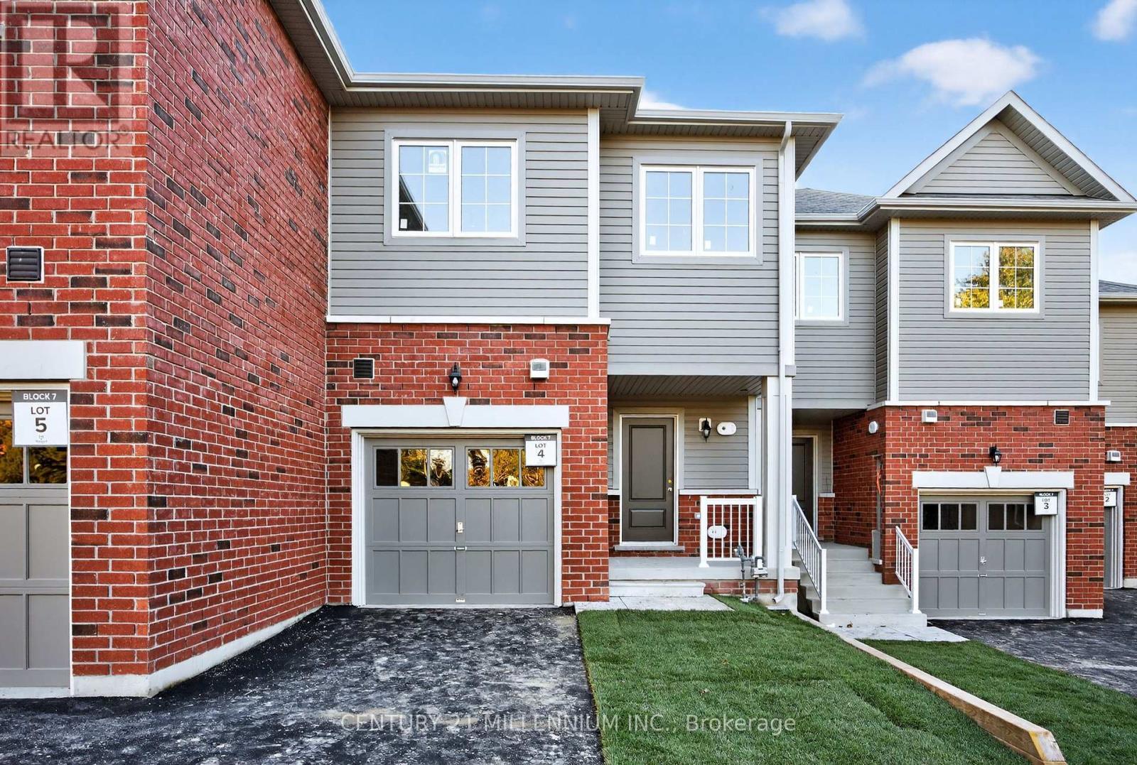 118 Gordon St. (Lot 4)- \"The Waters\" 1529 sq.ft. - 118 Gordon Street, Shelburne, ON - Outdoor With Facade