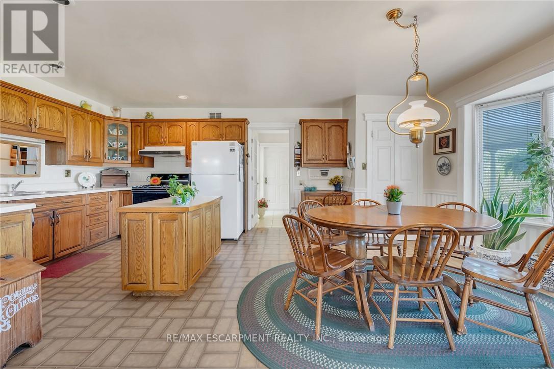 5581 King Street, Lincoln, ON - Indoor