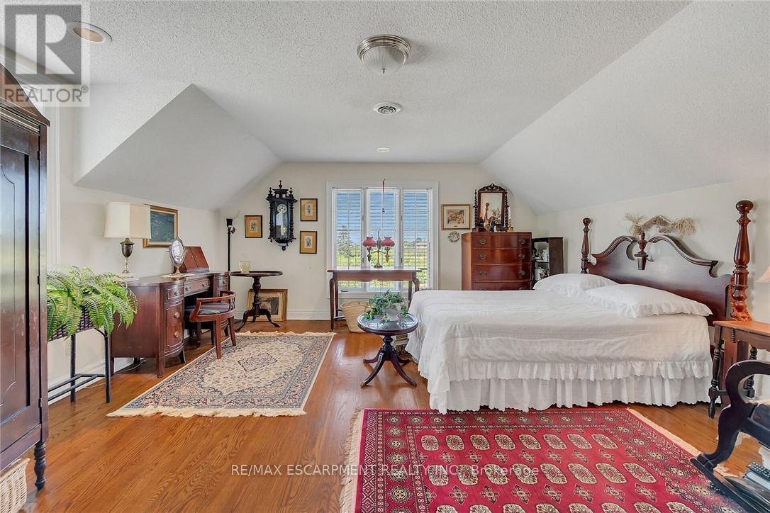5581 King Street, Lincoln, ON - Indoor Photo Showing Bedroom