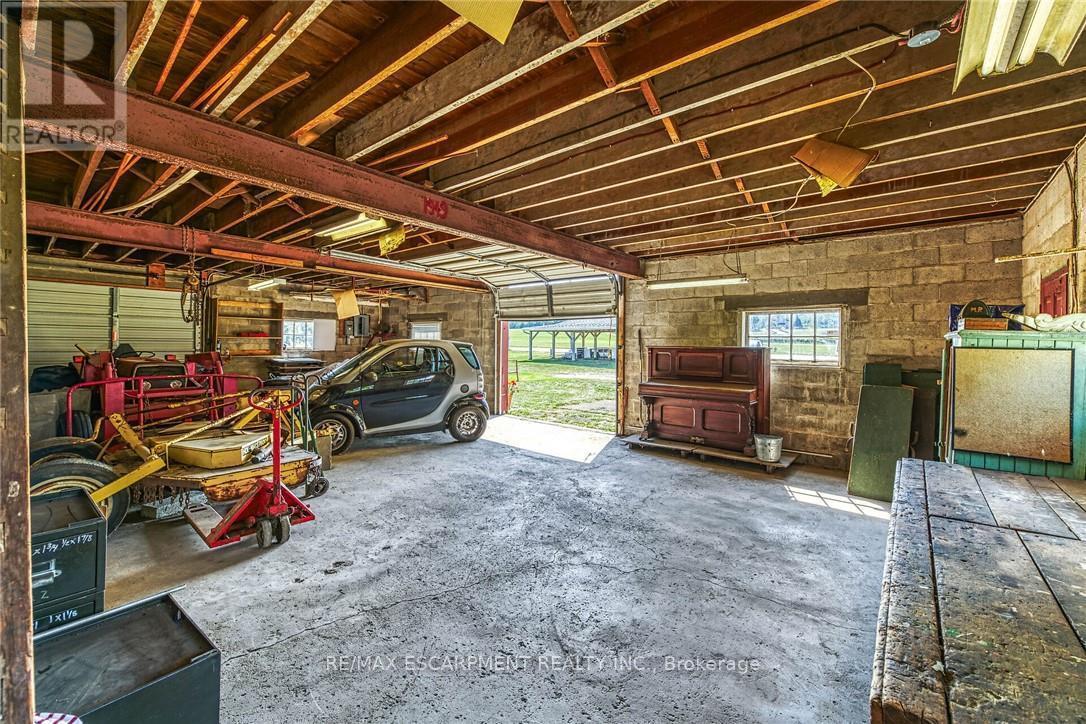 5581 King Street, Lincoln, ON - Indoor