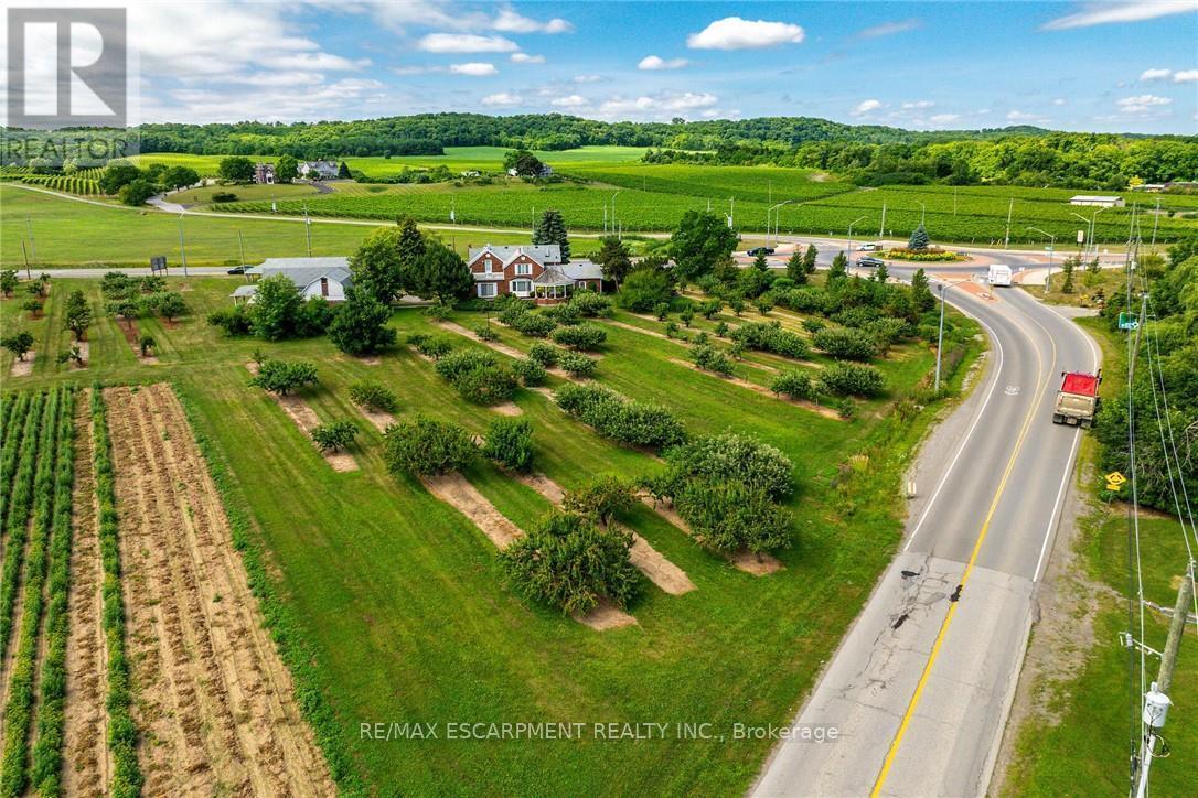 5581 King Street, Lincoln, ON - Outdoor With View