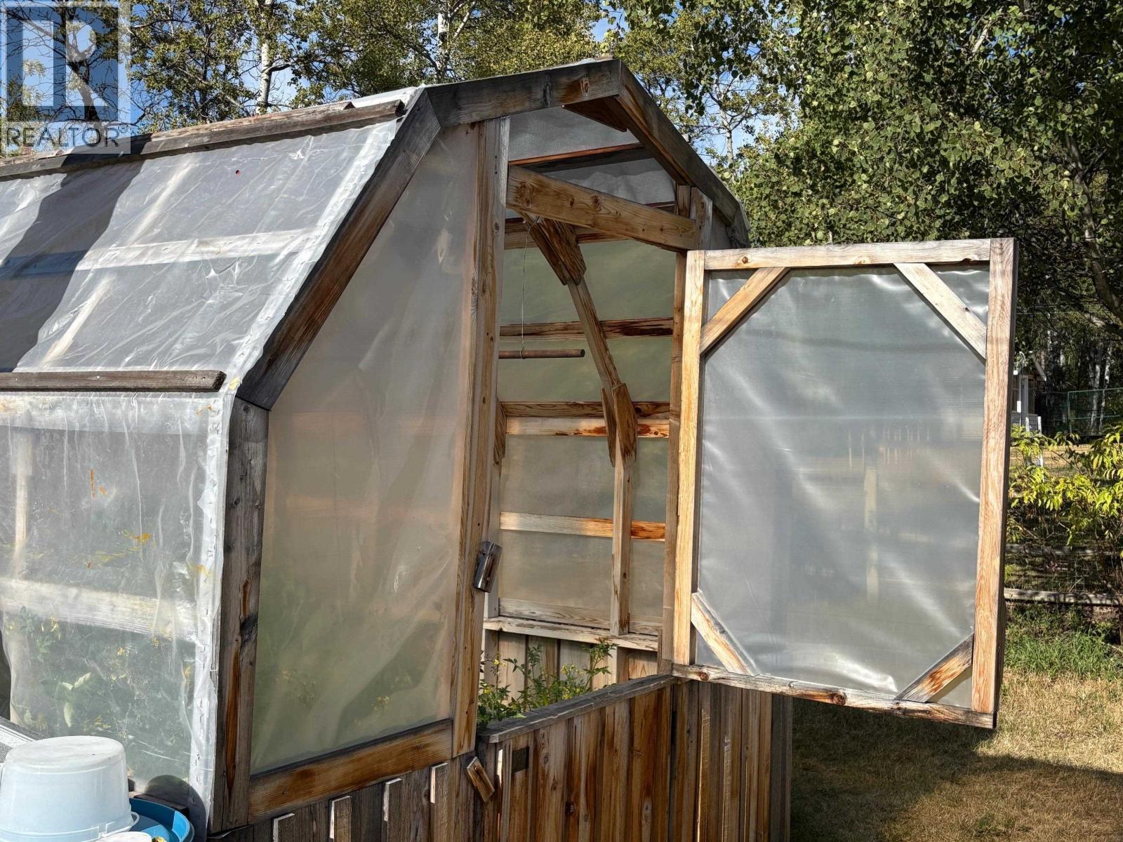 5199 Kallum Drive, 108 Mile Ranch, BC - Outdoor With Exterior