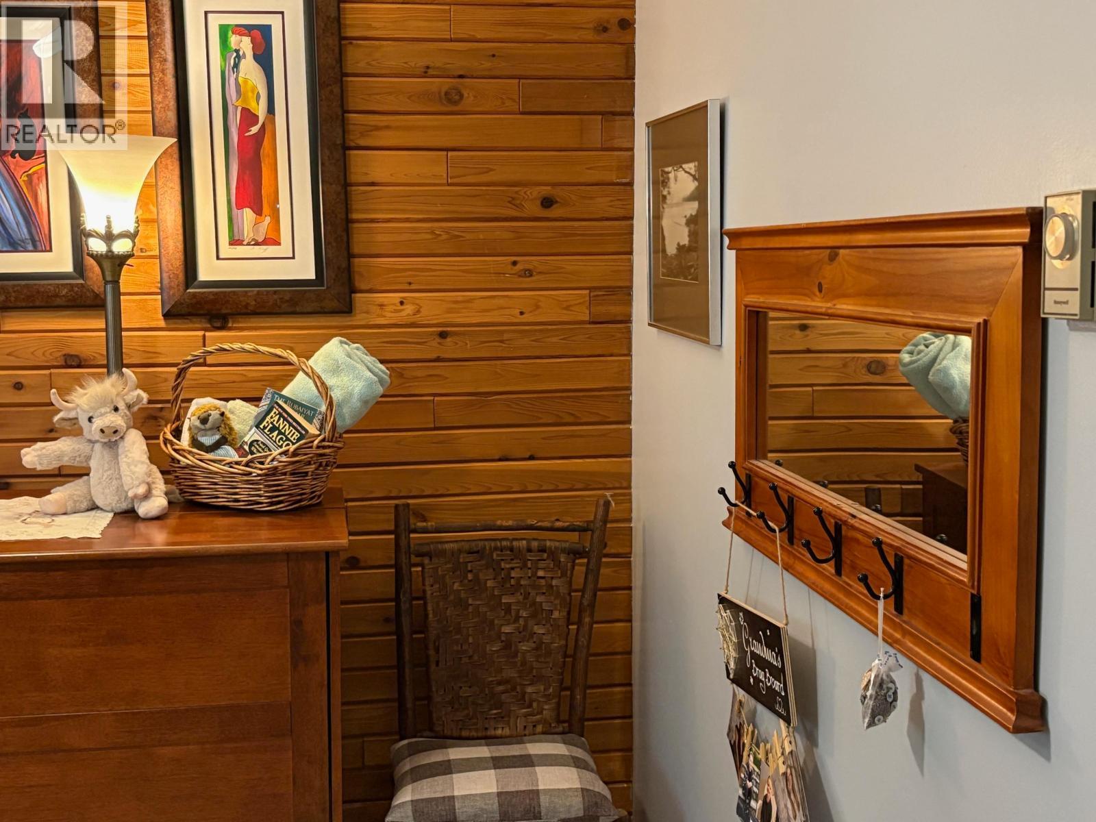 5199 Kallum Drive, 108 Mile Ranch, BC - Indoor Photo Showing Other Room