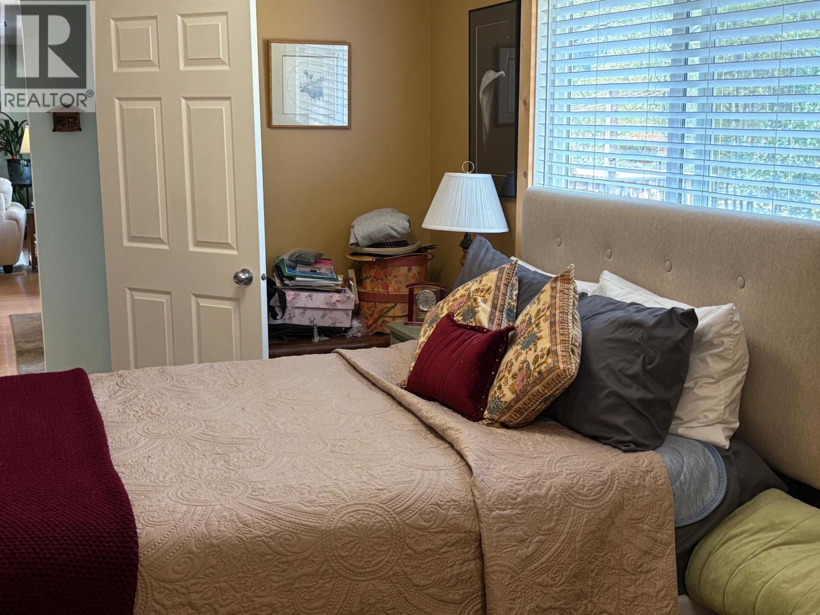 5199 Kallum Drive, 108 Mile Ranch, BC - Indoor Photo Showing Bedroom