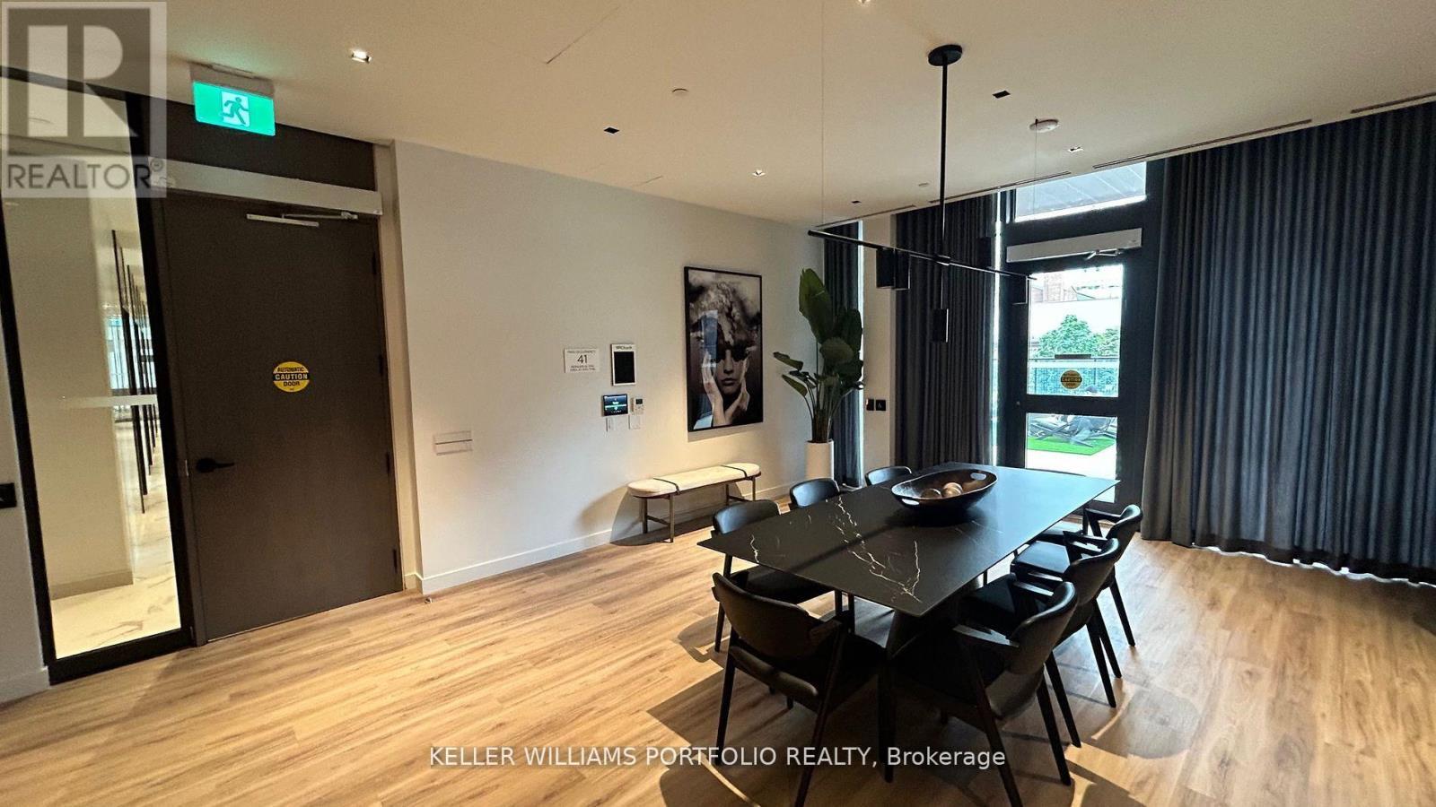 4212 - 82 Dalhousie Street, Toronto, ON - Indoor