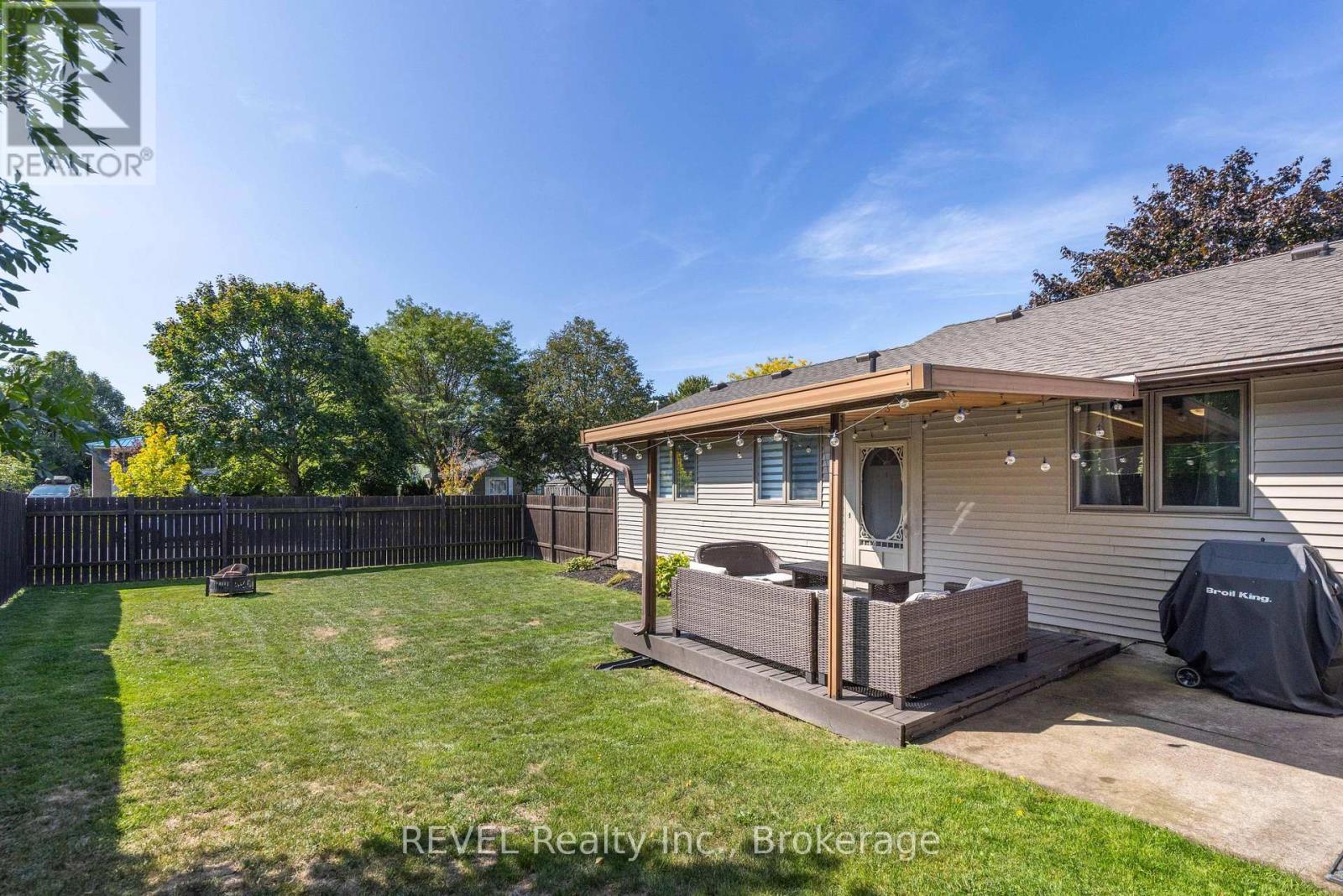 3 Newleaf Crescent, Welland (N. Welland), ON - Outdoor