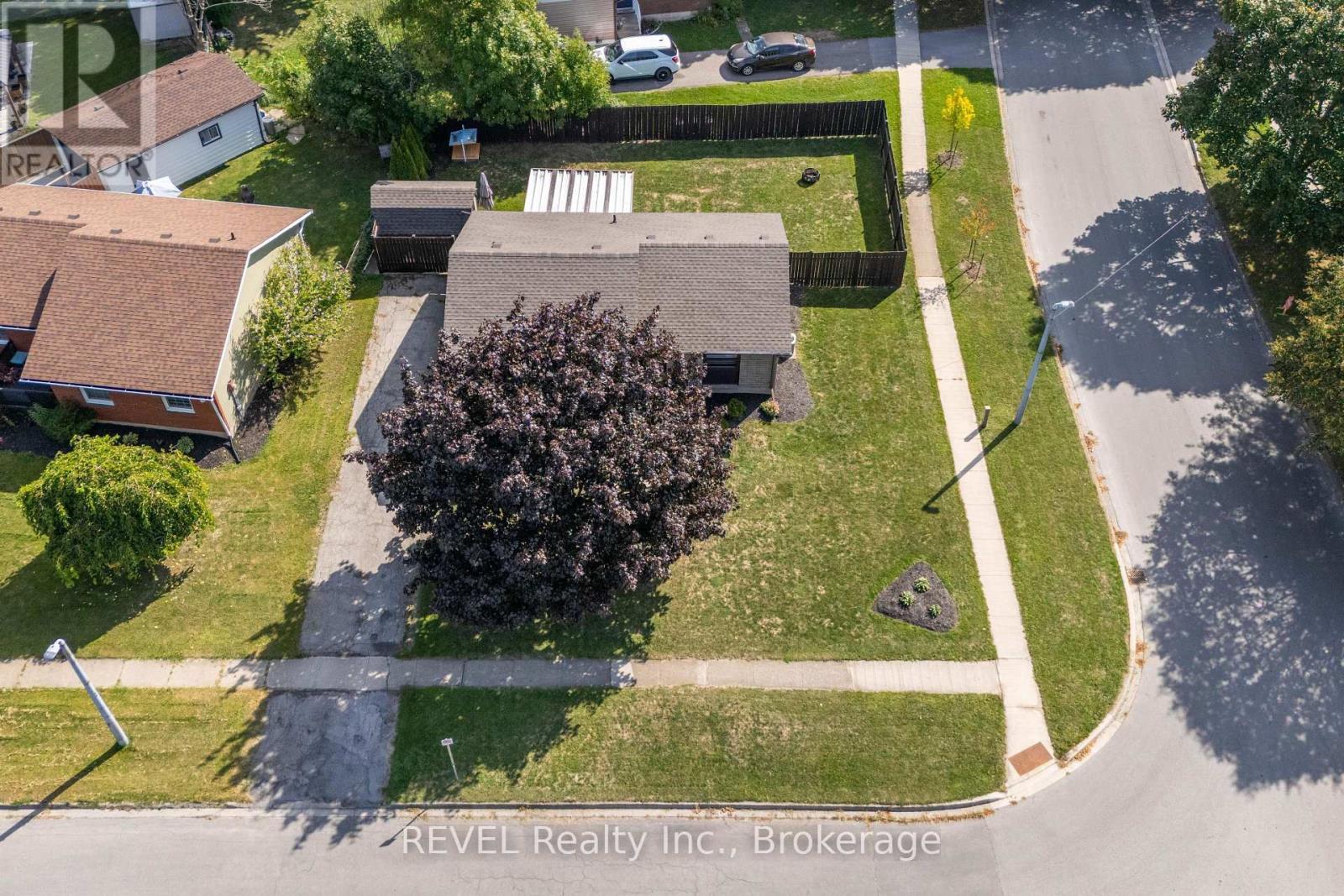 3 Newleaf Crescent, Welland (N. Welland), ON - Outdoor With View