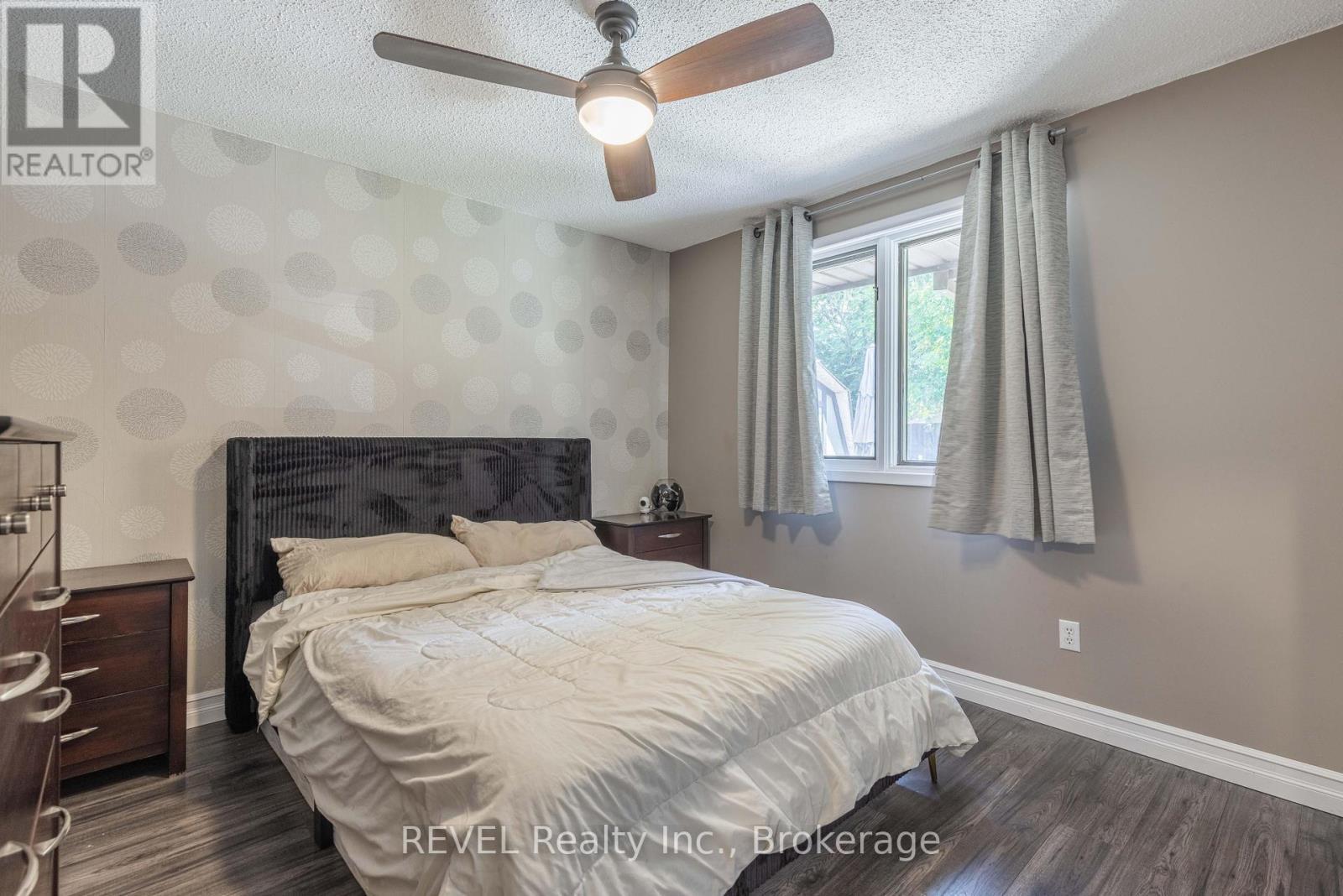 3 Newleaf Crescent, Welland (N. Welland), ON - Indoor Photo Showing Bedroom