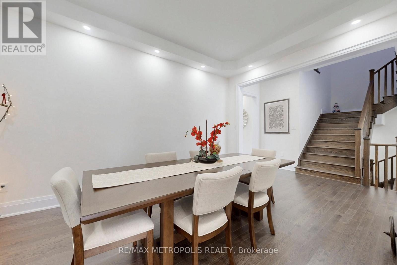 163 Ballantyne Boulevard, Vaughan, ON - Indoor Photo Showing Dining Room