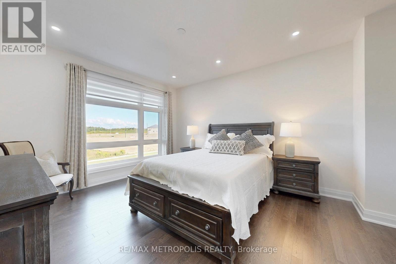 163 Ballantyne Boulevard, Vaughan, ON - Indoor Photo Showing Bedroom