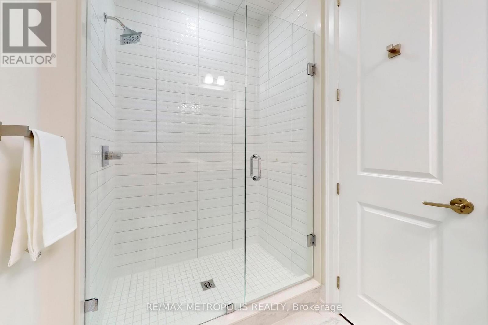 163 Ballantyne Boulevard, Vaughan, ON - Indoor Photo Showing Bathroom
