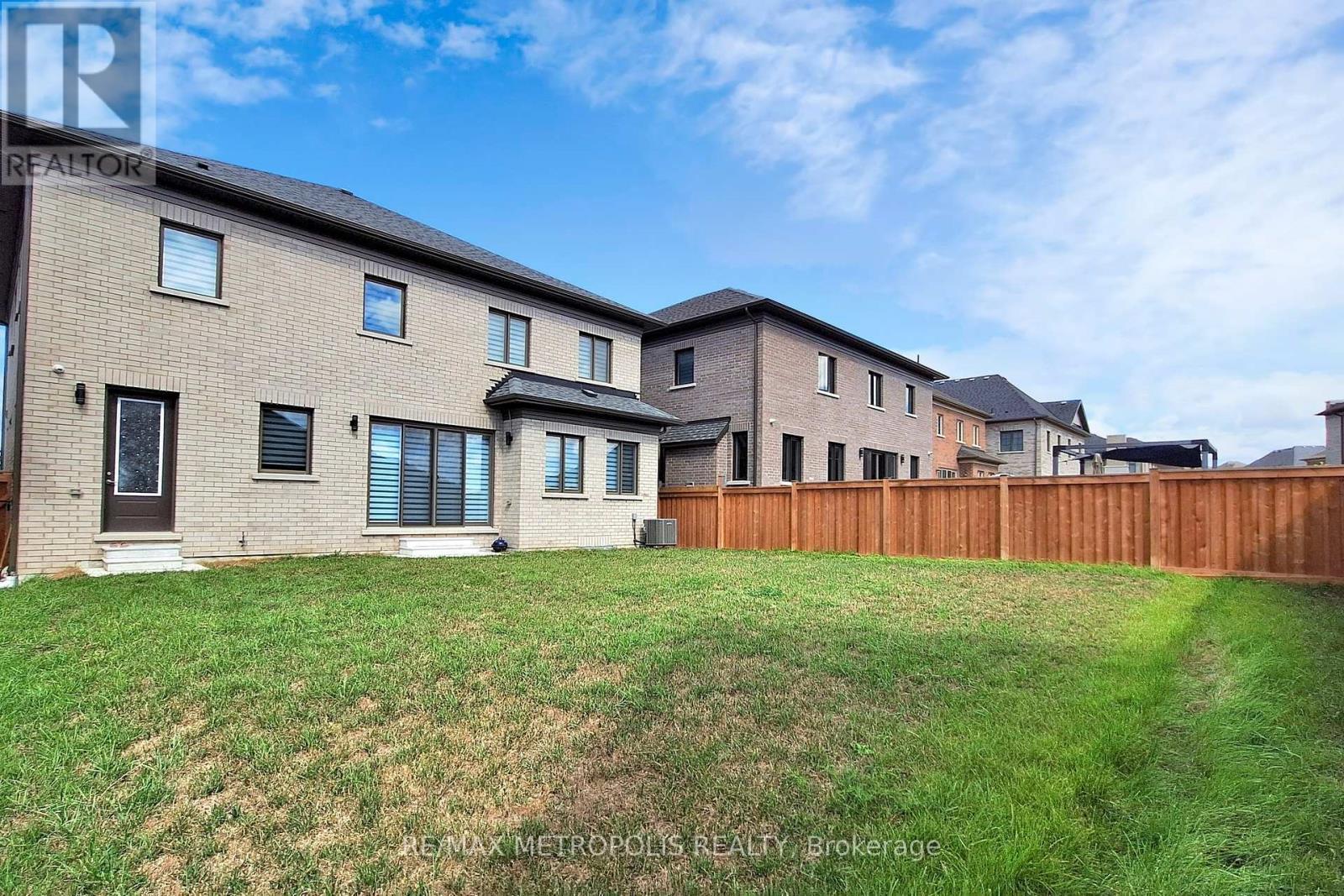 163 Ballantyne Boulevard, Vaughan, ON - Outdoor