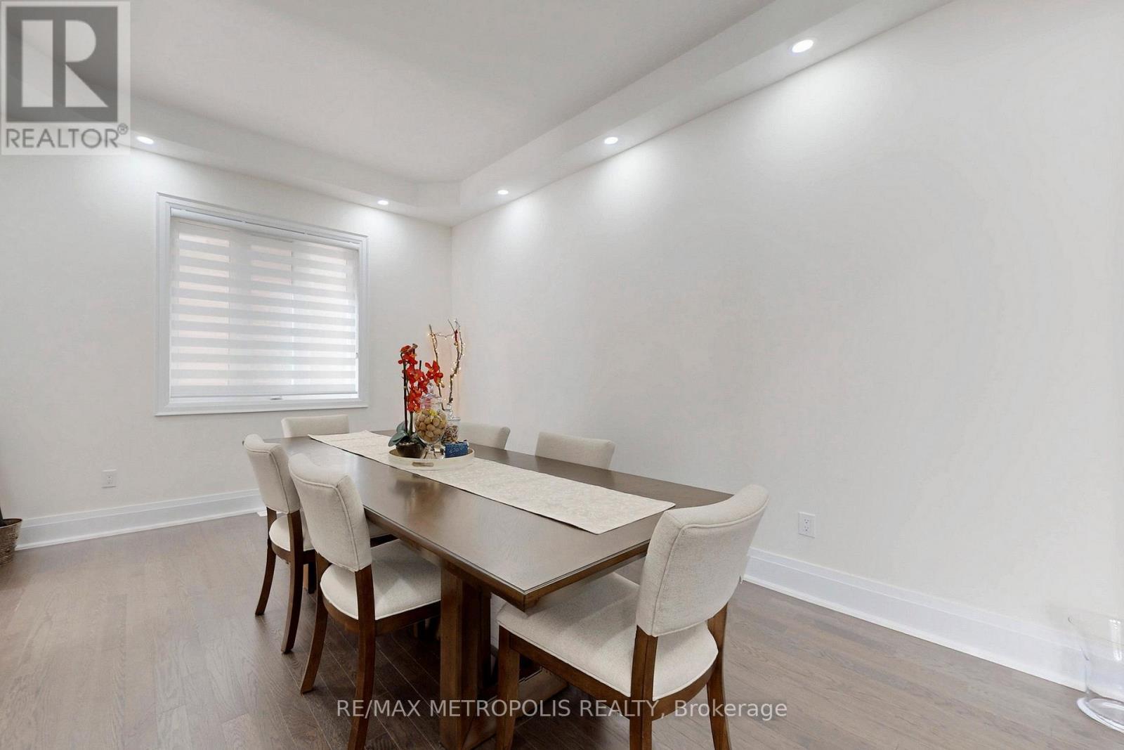 163 Ballantyne Boulevard, Vaughan, ON - Indoor Photo Showing Dining Room