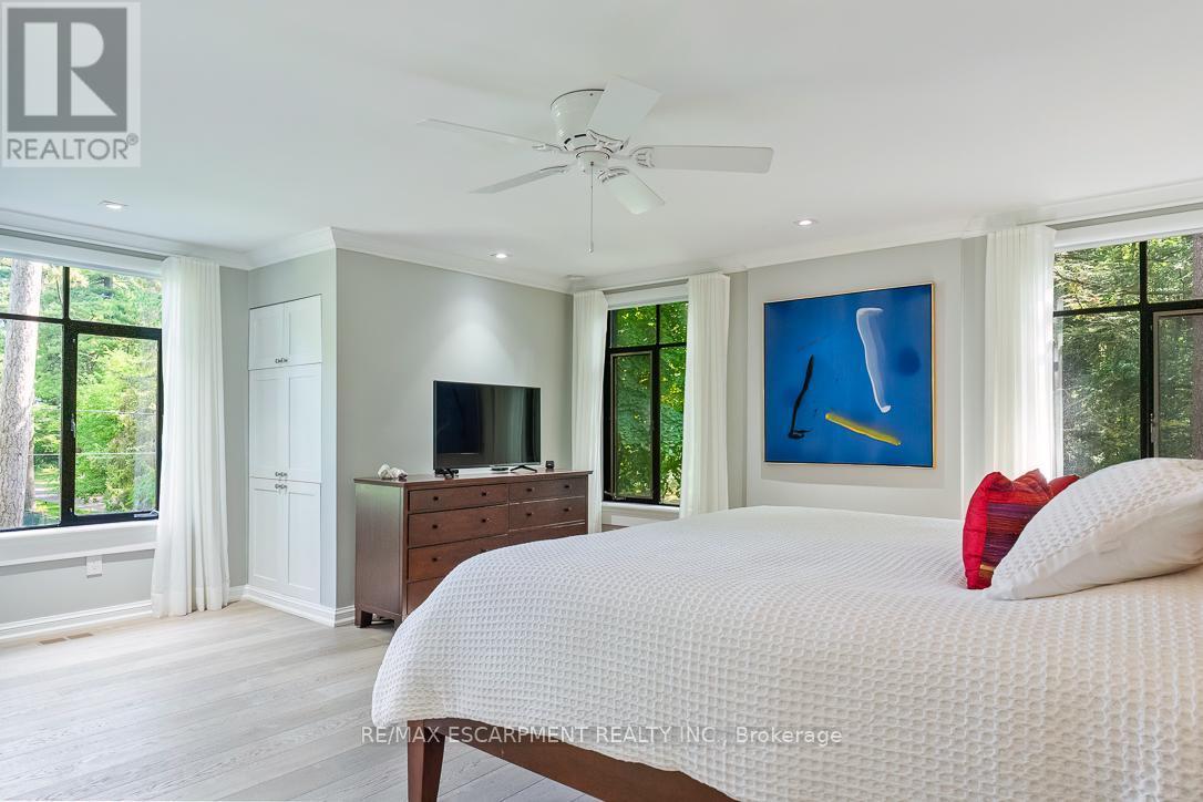 905 Sangster Avenue, Mississauga, ON - Indoor Photo Showing Bedroom