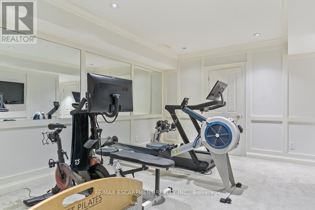 905 Sangster Avenue, Mississauga, ON - Indoor Photo Showing Gym Room