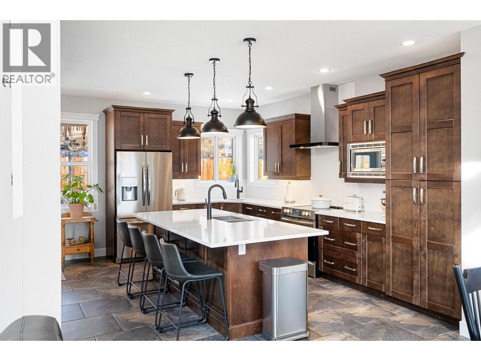 2501 Bremner Avenue, Merritt, BC - Indoor Photo Showing Kitchen With Upgraded Kitchen