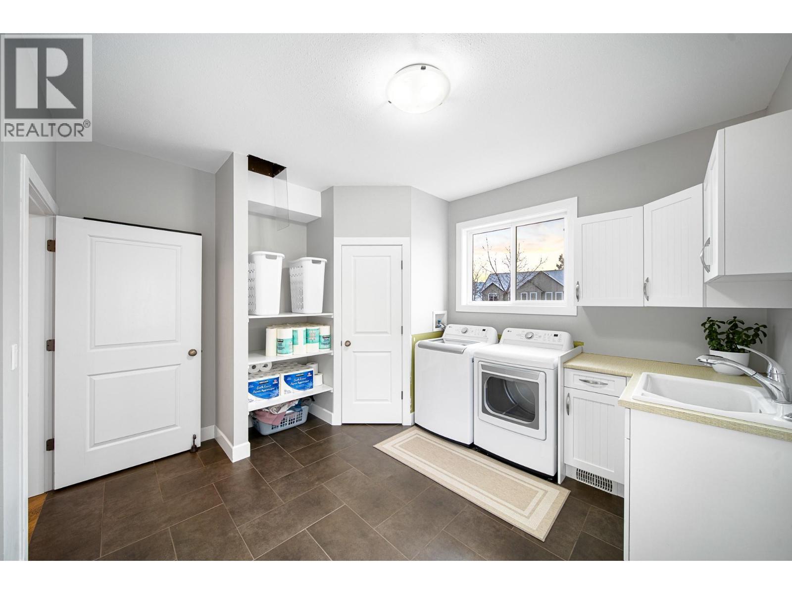 2501 Bremner Avenue, Merritt, BC - Indoor