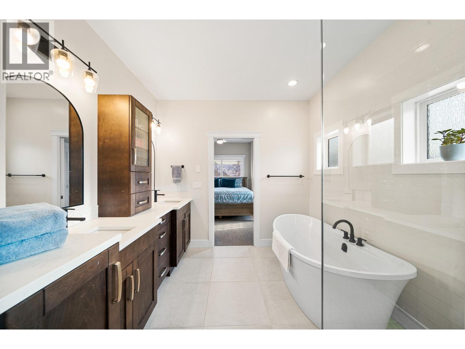 2501 Bremner Avenue, Merritt, BC - Indoor Photo Showing Bathroom