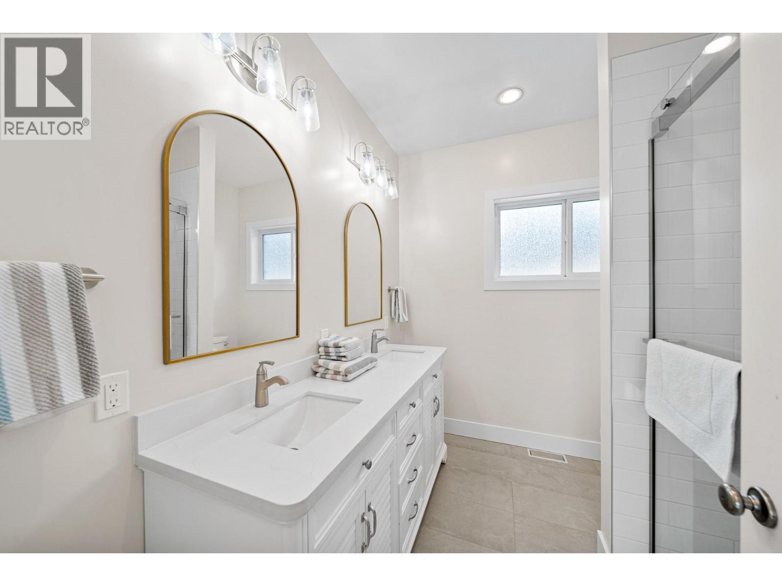 2501 Bremner Avenue, Merritt, BC - Indoor Photo Showing Bathroom