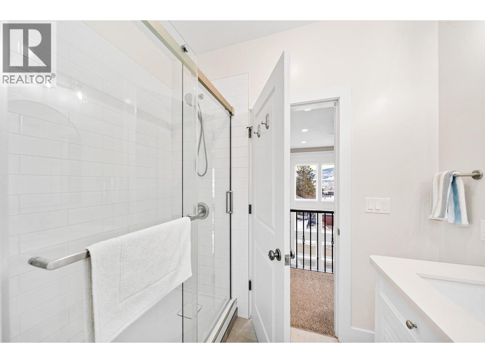 2501 Bremner Avenue, Merritt, BC - Indoor Photo Showing Bathroom