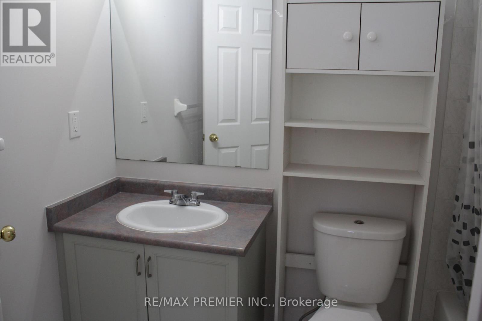 164 Royal Valley Drive, Caledon, ON - Indoor Photo Showing Bathroom