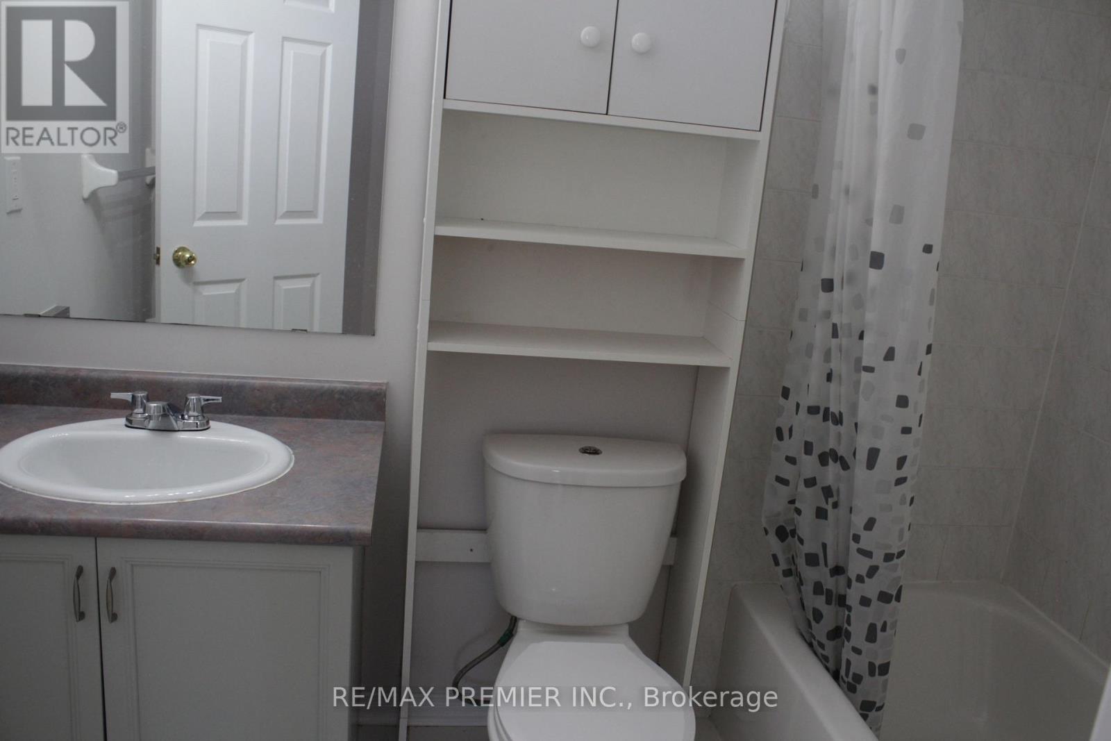 164 Royal Valley Drive, Caledon, ON - Indoor Photo Showing Bathroom