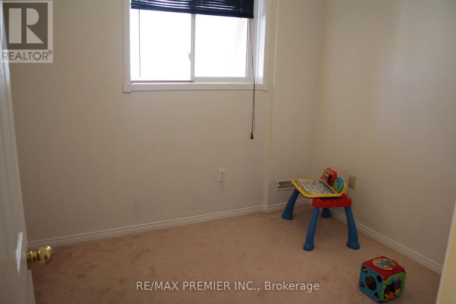 164 Royal Valley Drive, Caledon, ON - Indoor Photo Showing Other Room