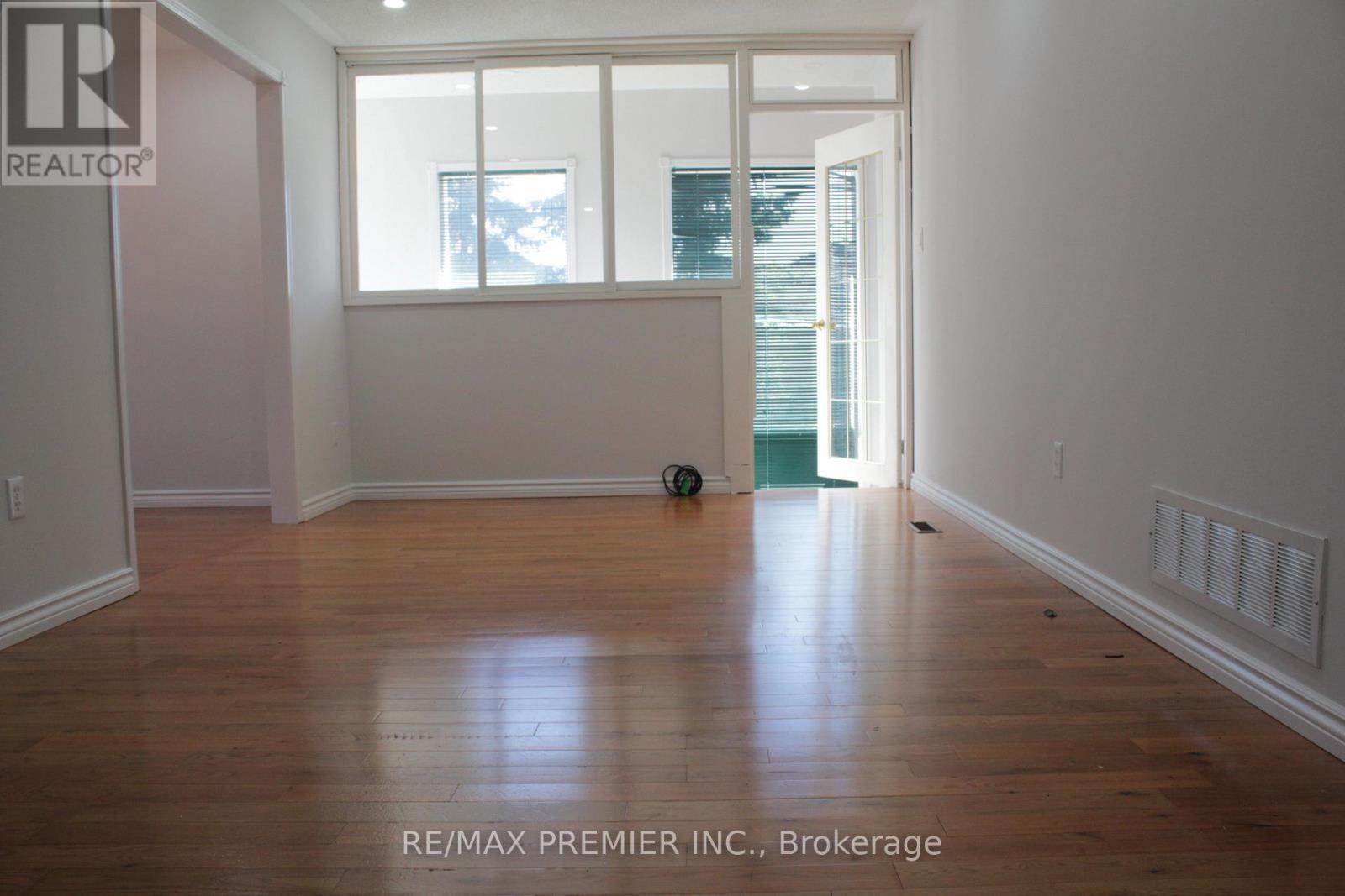 164 Royal Valley Drive, Caledon, ON - Indoor Photo Showing Other Room