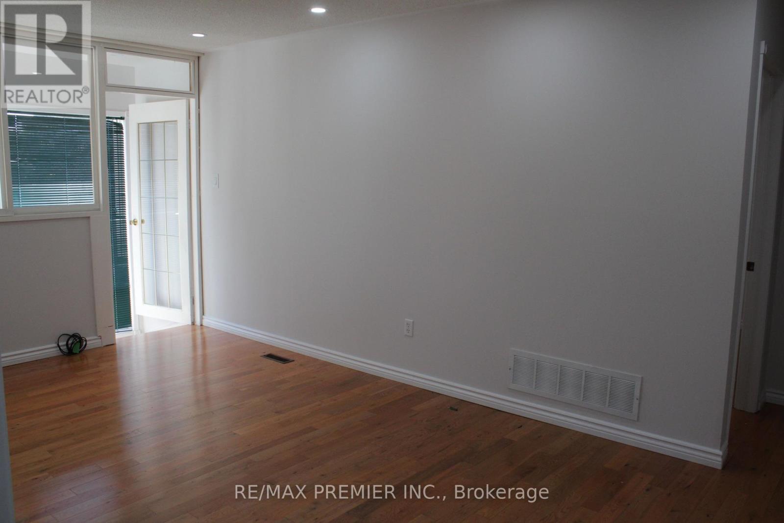 164 Royal Valley Drive, Caledon, ON - Indoor Photo Showing Other Room