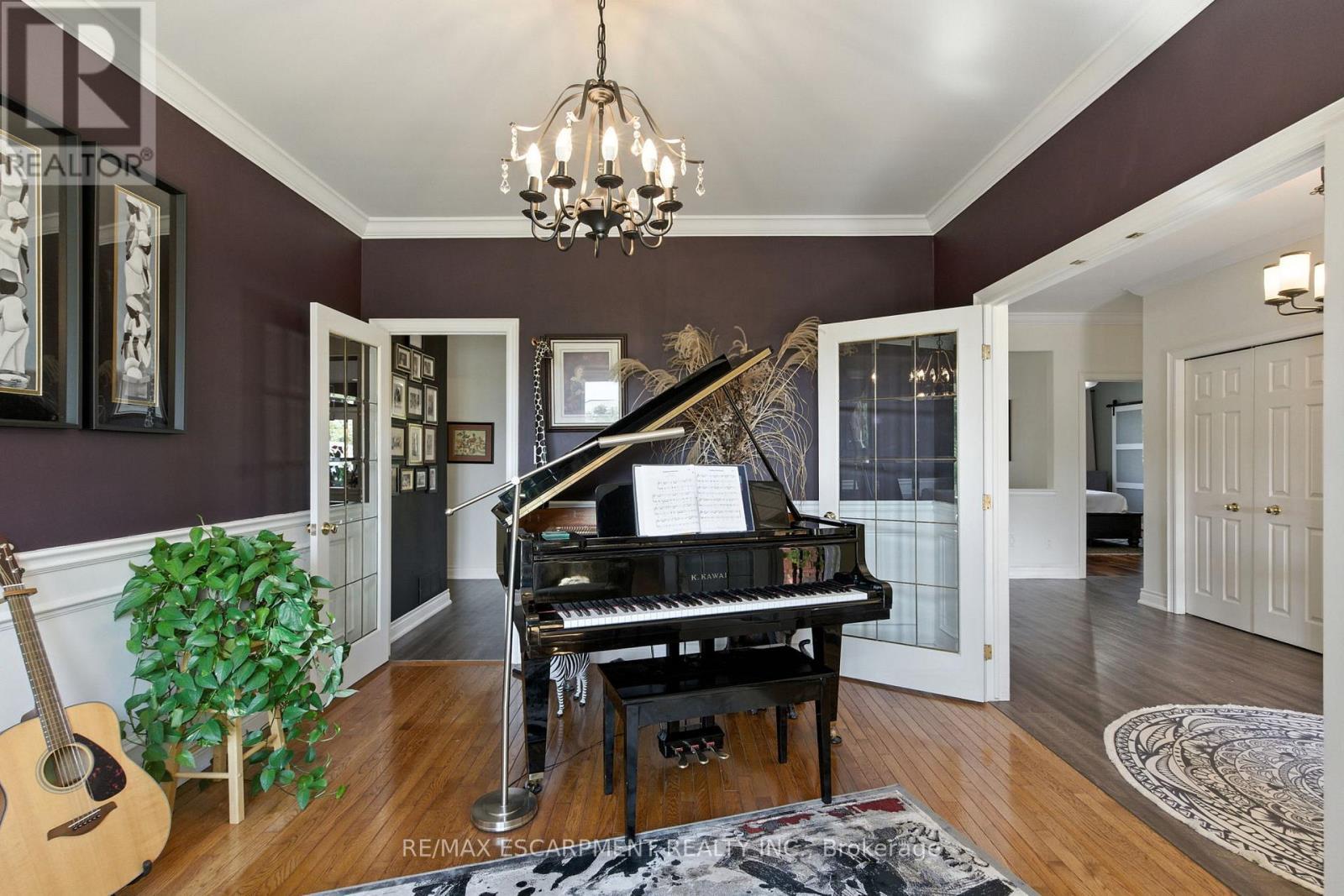 10 Featherstone Avenue, Haldimand, ON - Indoor