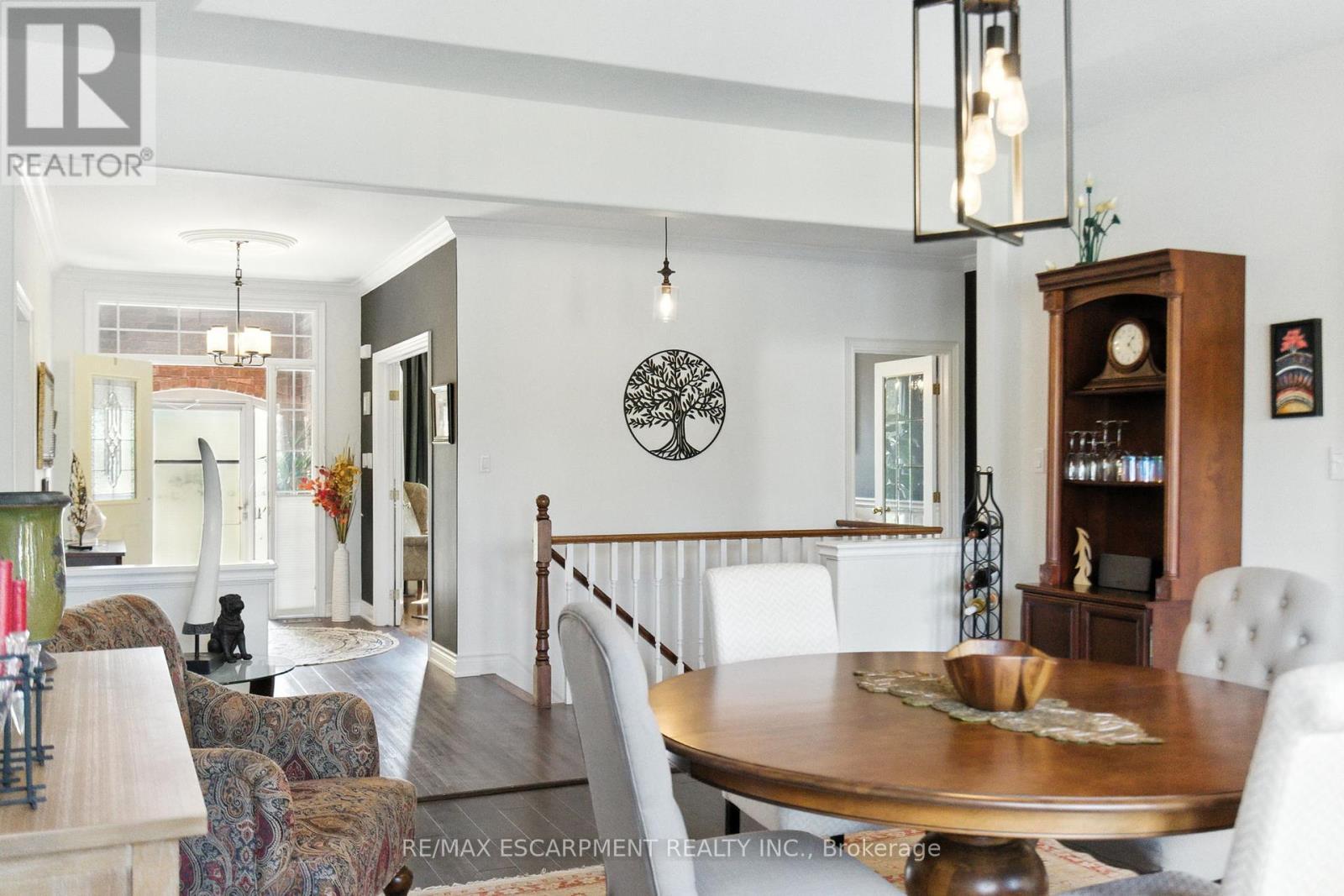 10 Featherstone Avenue, Haldimand, ON - Indoor Photo Showing Dining Room